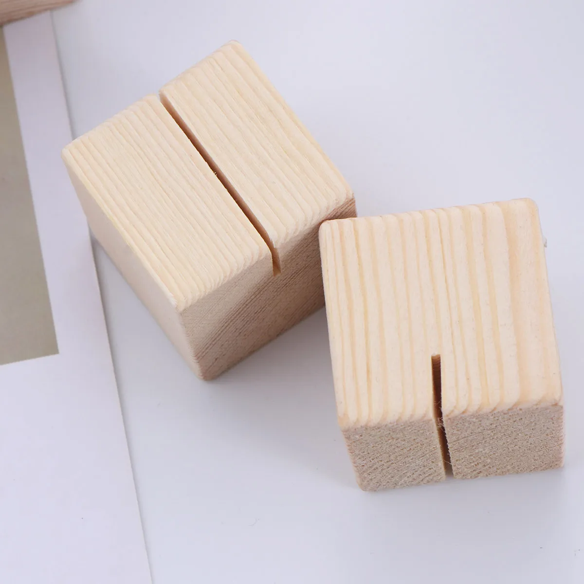 12pcs Wooden Card Holder Rustic Design Table Number Menu Photo Name Business Memo Message Stand Brackets Lightweight Compact
12pcs Wooden Card Holder Rustic Design Table Number Menu Photo Name Business Memo Message Stand Brackets Lightweight Compact