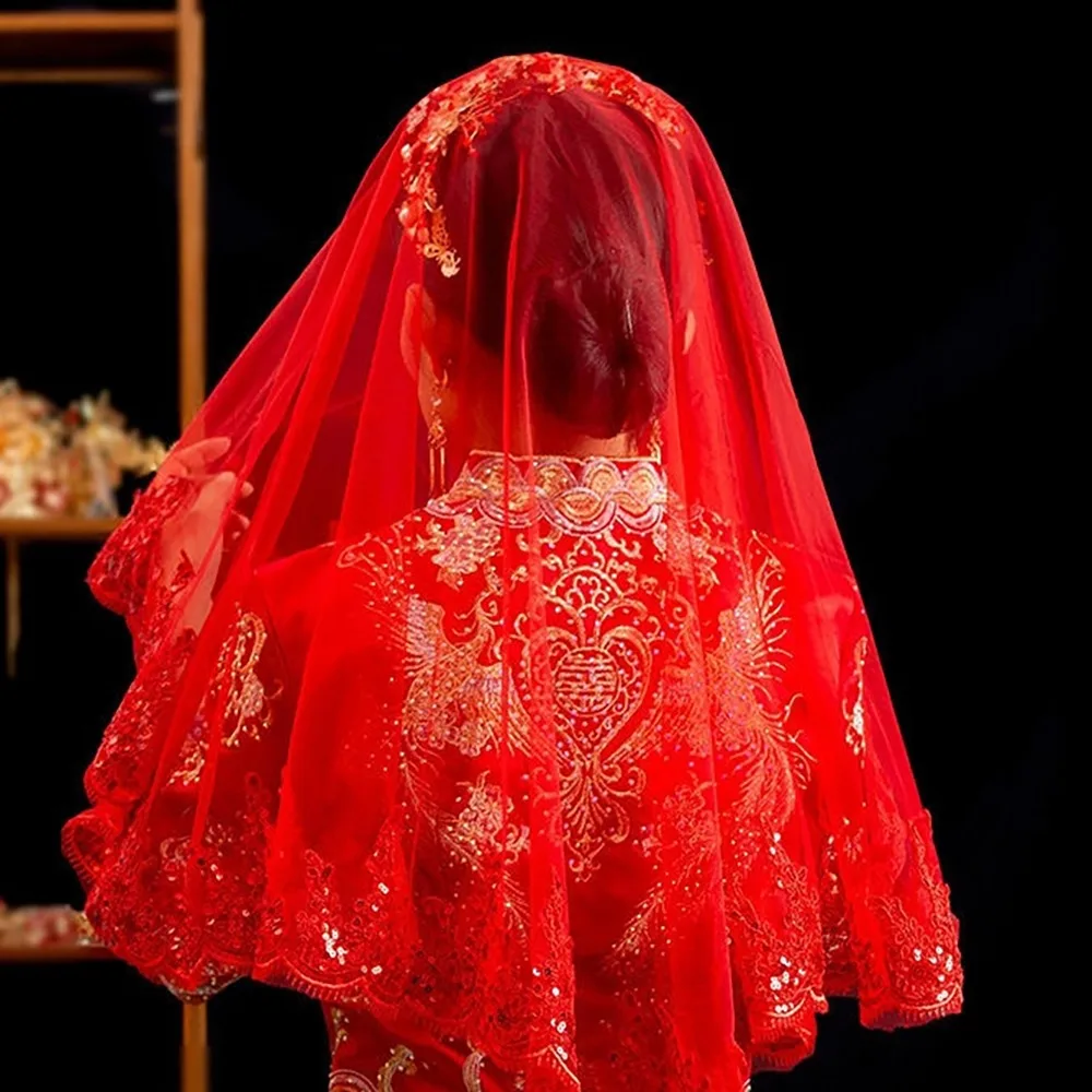 Ретро-фата с золотой вышивкой, красная свадебная фата, короткое китайское свадебное платье, древнее элегантное платье-ципхэ, фата для свадебных фотографий
Ретро-фата с золотой вышивкой, красная свадебная фата, короткое китайское свадебное платье, древнее элегантное платье-ципхэ, фата для свадебных фотографий