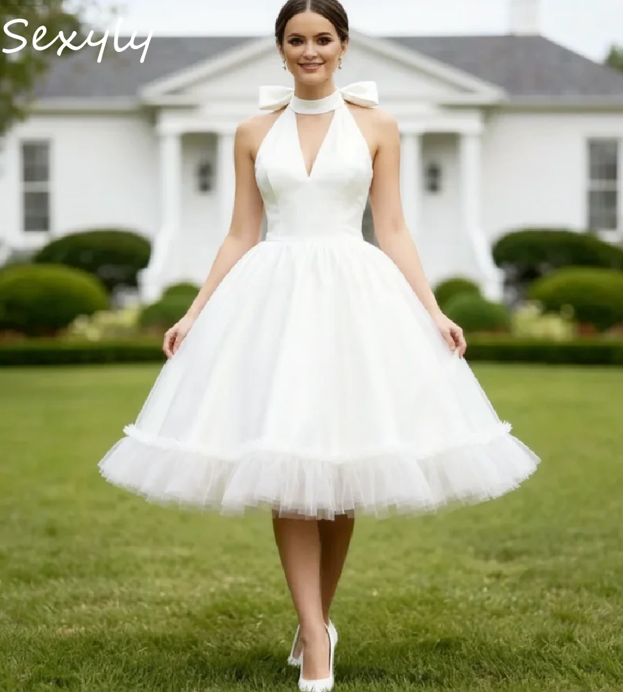 Chic Civil 1950s Short Wedding Dress Tea Length A Line Tulle Elopement Boho Bridal Dresses Hem Ruffles Bohemian Bride With Bow
Chic Civil 1950s Short Wedding Dress Tea Length A Line Tulle Elopement Boho Bridal Dresses Hem Ruffles Bohemian Bride With Bow
