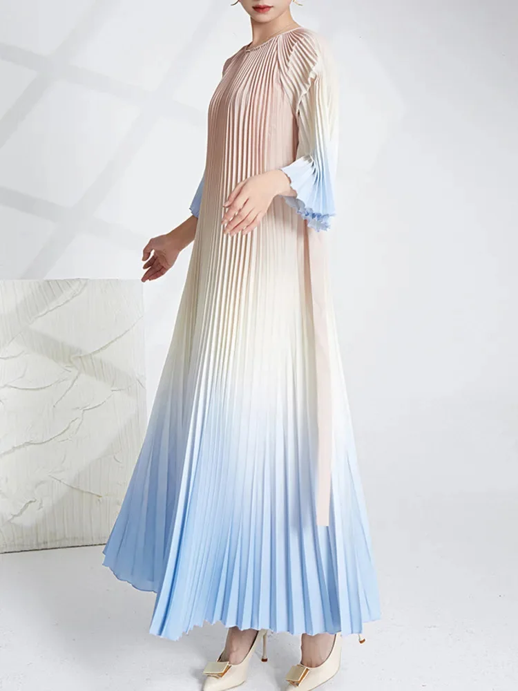 Gradient Pleated Belt Dress Women's Printed Round Neck 2025 Spring Long Sleeves Party Dresses Female Clothes 2YA1207
Gradient Pleated Belt Dress Women's Printed Round Neck 2025 Spring Long Sleeves Party Dresses Female Clothes 2YA1207