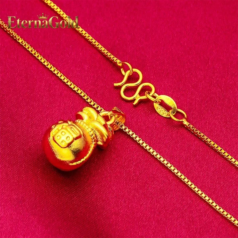 Ожерелье EternaGold Solid Lucky Pouch для женщин, 24-каратное золото, AU999 | Минималистичный гладкий клатч на изящной цепочке, тонкая элегантность.
Ожерелье EternaGold Solid Lucky Pouch для женщин, 24-каратное золото, AU999 | Минималистичный гладкий клатч на изящной цепочке, тонкая элегантность.