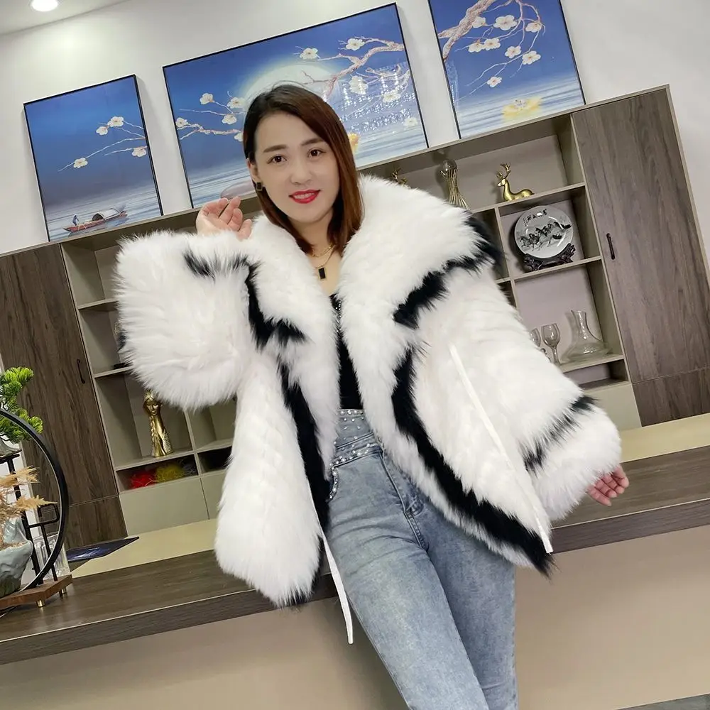 Hot Sales 2023 New Women Winter Coat Fashion Real Fox Fur Luxury Clothes Natural Fluffy Fur Jacket Ladies High-End Streetwear
Hot Sales 2023 New Women Winter Coat Fashion Real Fox Fur Luxury Clothes Natural Fluffy Fur Jacket Ladies High-End Streetwear