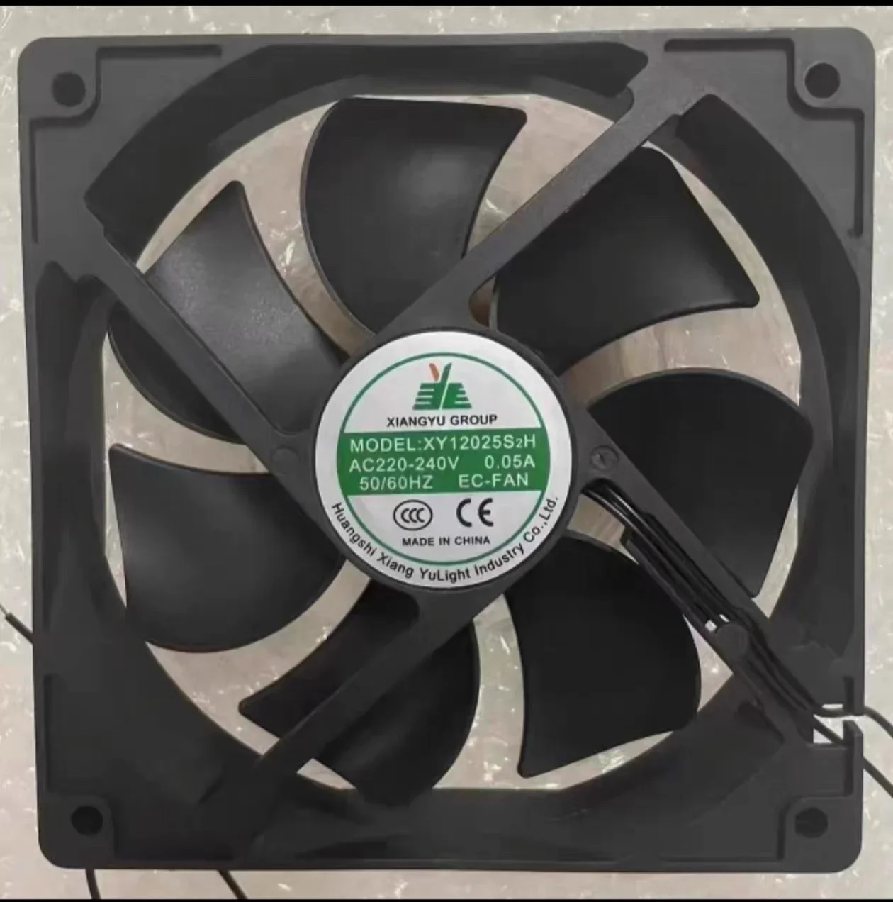 XINGYU GROUP XY12025S2H AC 220-240V 0.05A 120x120x25mm 2-Wire Server Cooling Fan
XINGYU GROUP XY12025S2H AC 220-240V 0.05A 120x120x25mm 2-Wire Server Cooling Fan