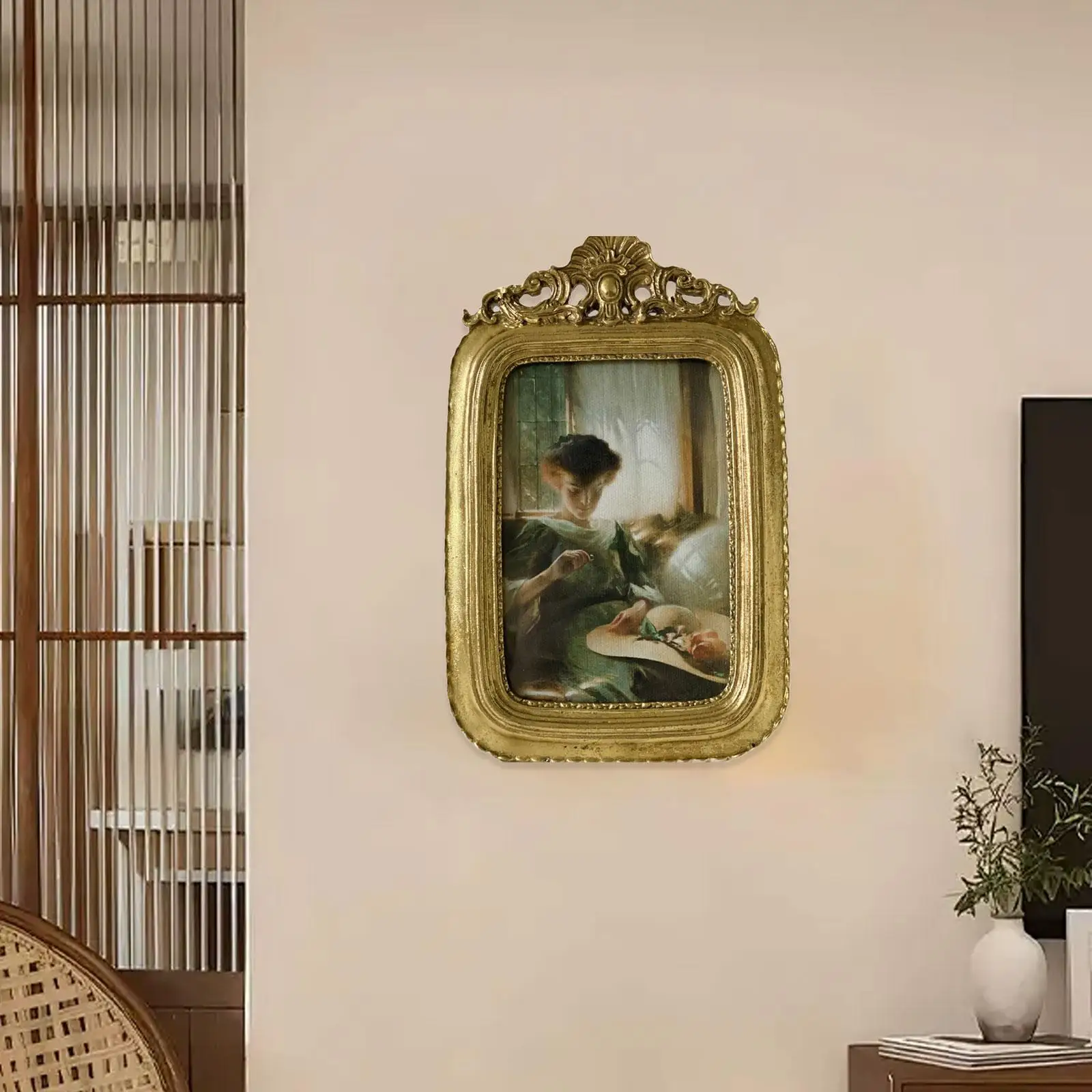 Wall Mounted Photo Frame Desktop Picture Frame Artwork Ornate Resin Ornament Decorative Painting for Office Bedroom Indoor
Wall Mounted Photo Frame Desktop Picture Frame Artwork Ornate Resin Ornament Decorative Painting for Office Bedroom Indoor