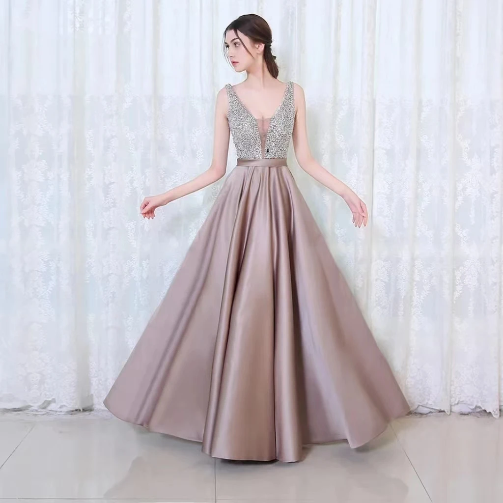 V-Neck Beads Bodice Open Back Luxury 2023 A Line Elegant Evening Dresses For Women Fast Shipping Satin Prom Dress
V-Neck Beads Bodice Open Back Luxury 2023 A Line Elegant Evening Dresses For Women Fast Shipping Satin Prom Dress