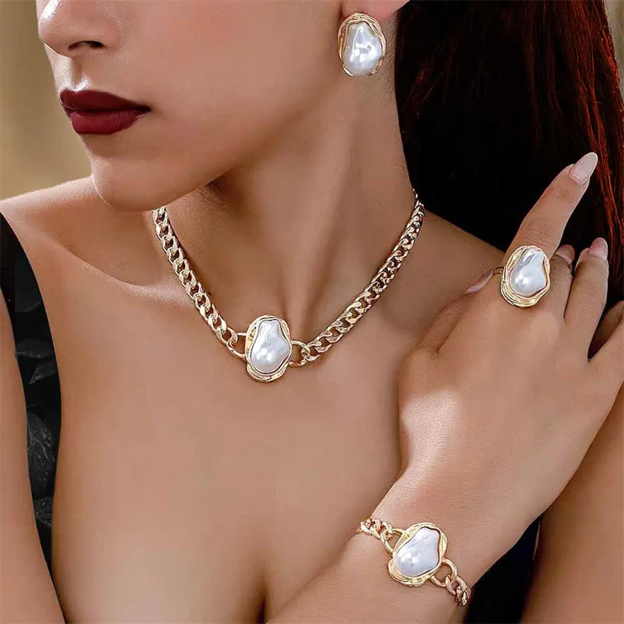 2025 Trend Retro Luxury Fashion Temperament Irregular Necklace Earrings Ring Jewelry Set
2025 Trend Retro Luxury Fashion Temperament Irregular Necklace Earrings Ring Jewelry Set