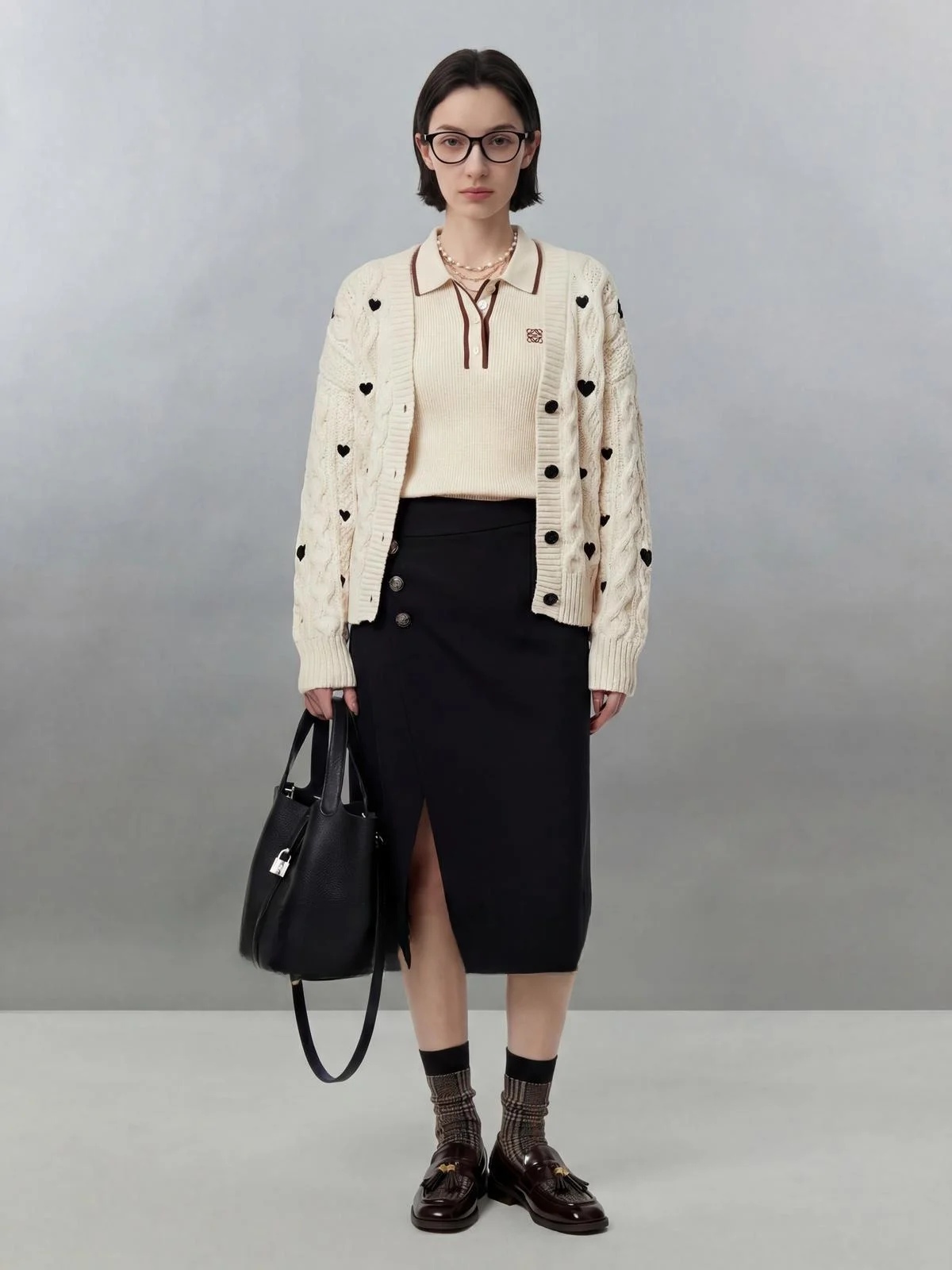 U×LAB Women's Knitted Sweater Spring 2026 New Love Embroidery Twist Knit Top Light Beige Cleanfit Loose Fit Long Sve
U×LAB Women's Knitted Sweater Spring 2026 New Love Embroidery Twist Knit Top Light Beige Cleanfit Loose Fit Long Sve