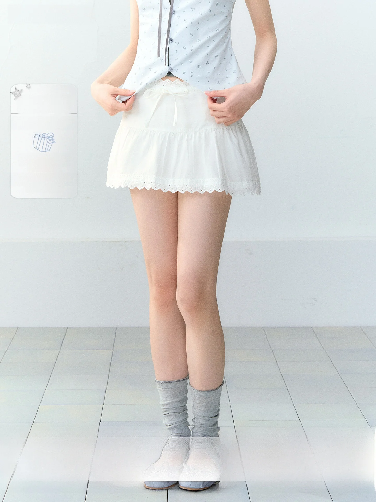Soote Season Original Korean Style White Lace High Waist A-Line Skirt Versatile Fairy Half-length Short Skirt for Women
Soote Season Original Korean Style White Lace High Waist A-Line Skirt Versatile Fairy Half-length Short Skirt for Women