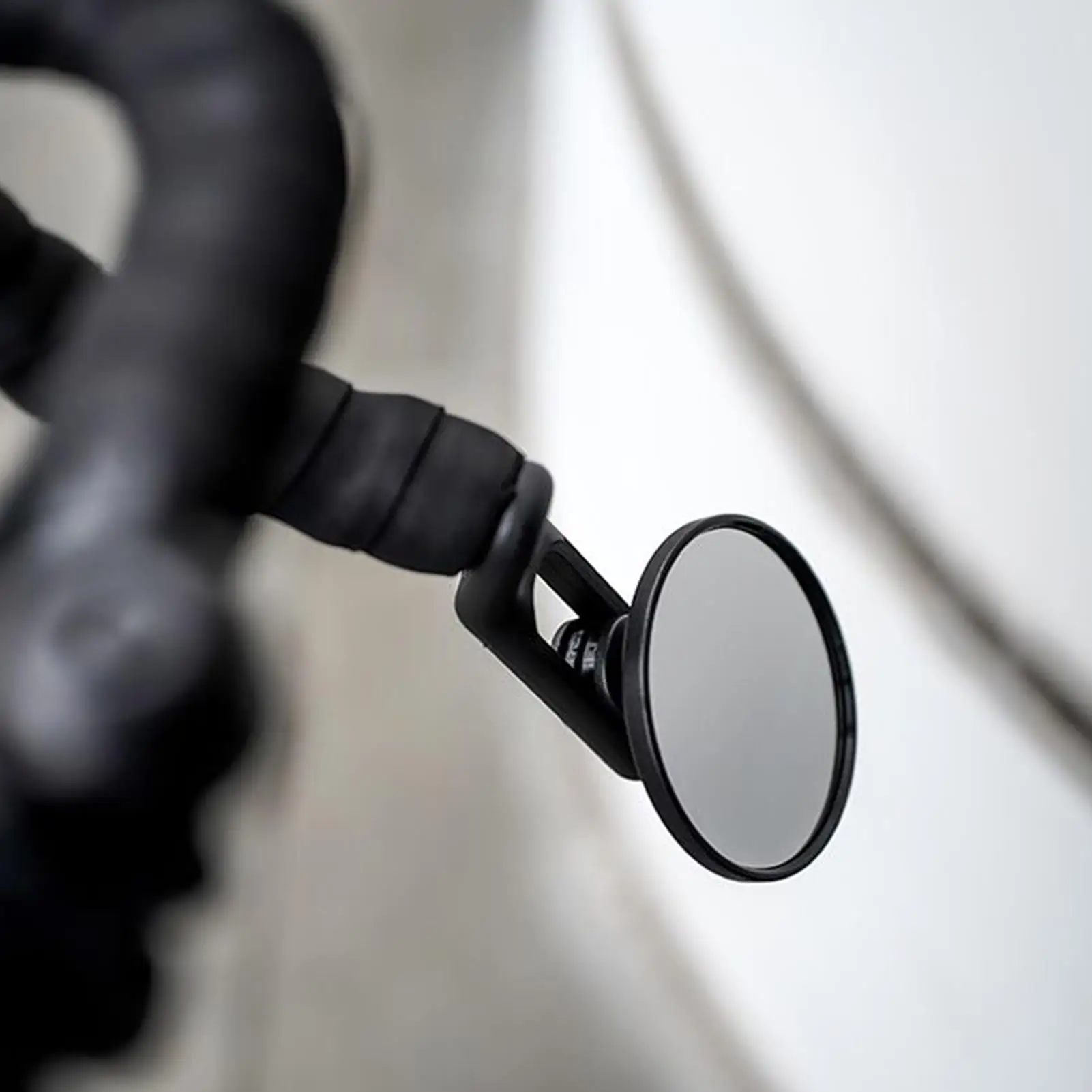 Bicycle Mirror 360 Degree Rotatable Adjustable Universal Wide Angle Lens Road Bike Mirror For Cycling Road Motorcycle Mountain
Bicycle Mirror 360 Degree Rotatable Adjustable Universal Wide Angle Lens Road Bike Mirror For Cycling Road Motorcycle Mountain