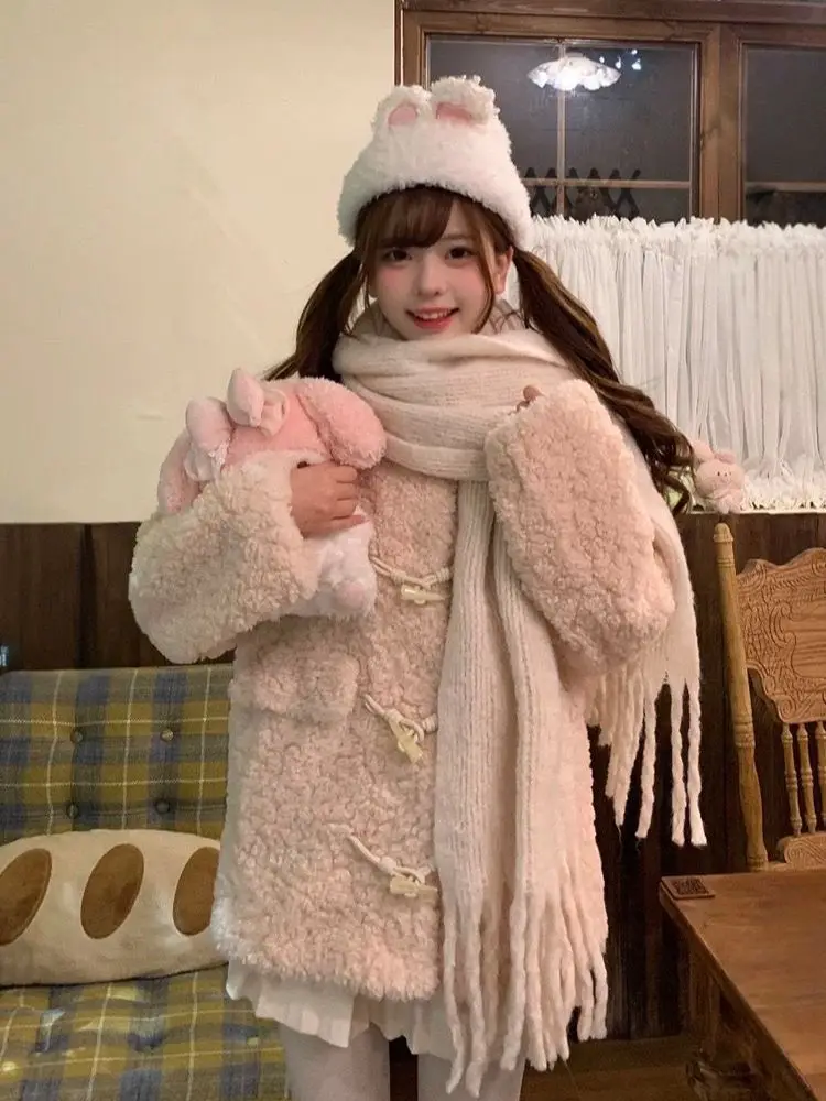 Куртка из овечьей шерсти, женские топы, элегантный дизайн, изящный стиль, изысканная мода, изысканный вид, класс, эстетическая отличия, Ins
Куртка из овечьей шерсти, женские топы, элегантный дизайн, изящный стиль, изысканная мода, изысканный вид, класс, эстетическая отличия, Ins