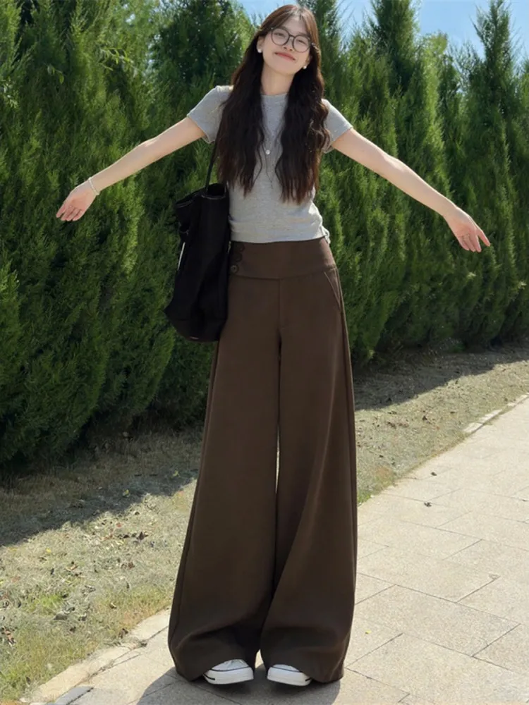 Slimming Effect Casual Khaki Wide Leg Pants Women's Summer Thin Low Waist Button Side Design Loose Drapey Casual Trousers
Slimming Effect Casual Khaki Wide Leg Pants Women's Summer Thin Low Waist Button Side Design Loose Drapey Casual Trousers