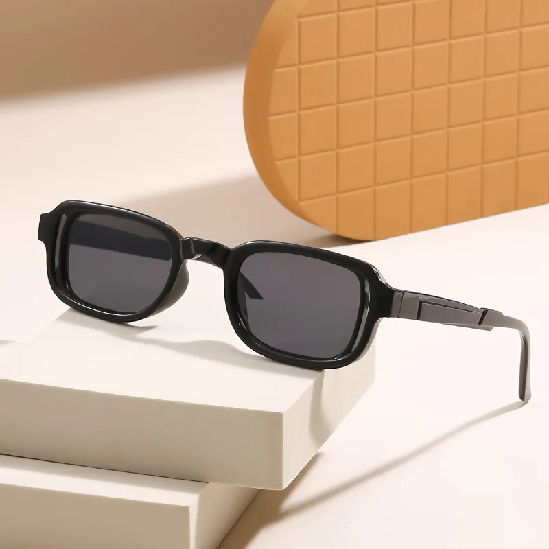Luxury Brand Designer Sunglasses for Women Openwork-Edge Design Classic Trendy Street Style UV Protection Eyewear Shades UV400
Luxury Brand Designer Sunglasses for Women Openwork-Edge Design Classic Trendy Street Style UV Protection Eyewear Shades UV400