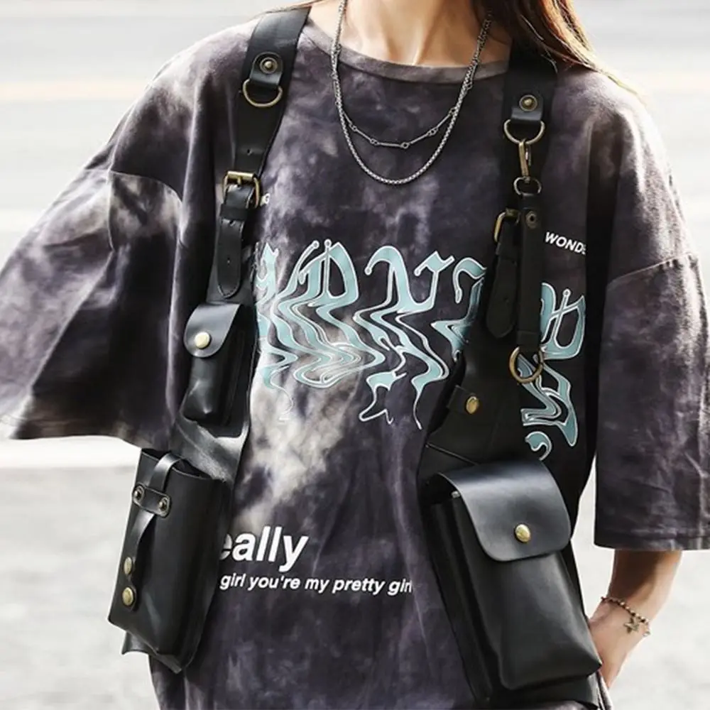 Retro Steampunk Shoulder Harness Bag PU Leather Vintage Mobile Phone Purse Practical Vest Bag Shoulder Harness Bag
Retro Steampunk Shoulder Harness Bag PU Leather Vintage Mobile Phone Purse Practical Vest Bag Shoulder Harness Bag
