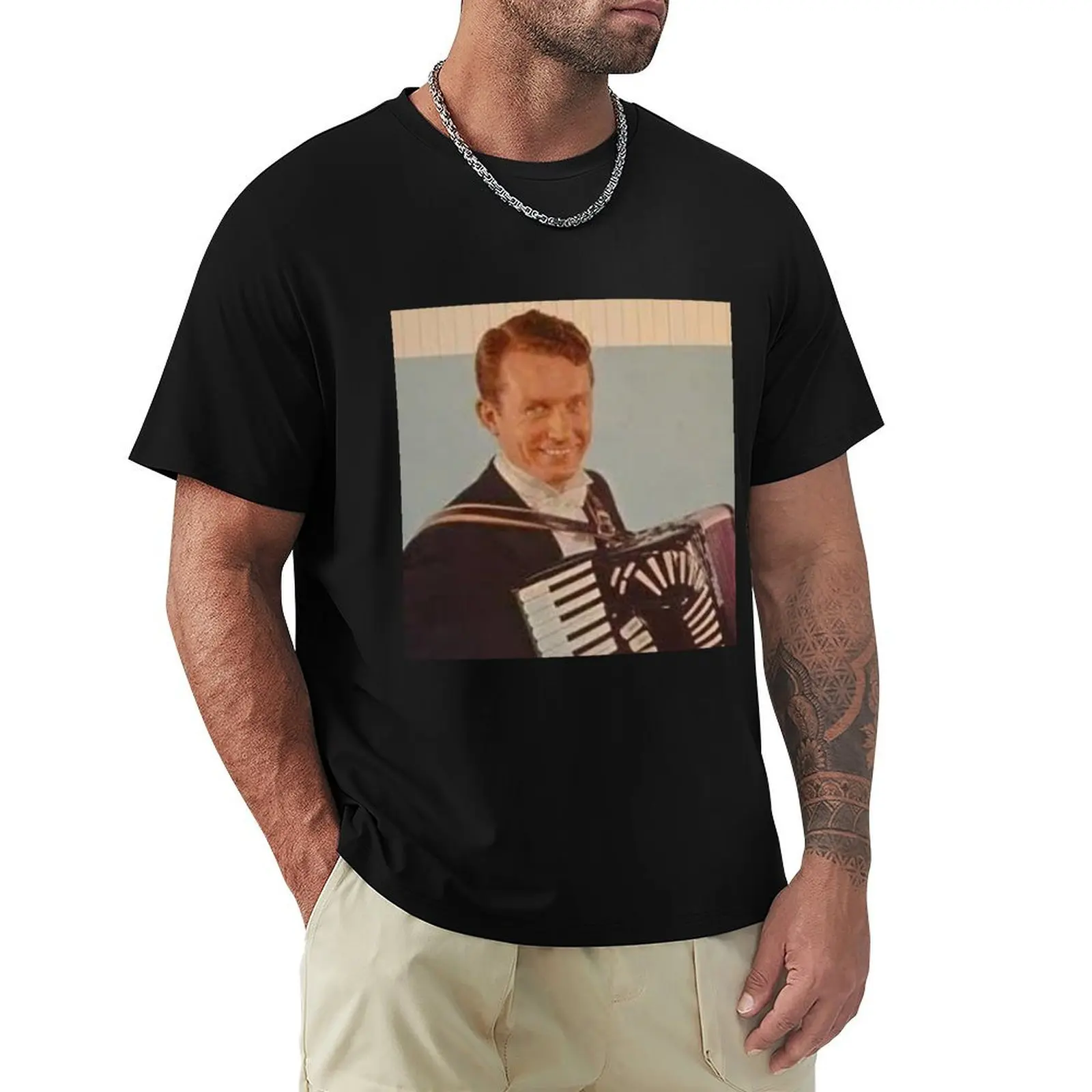Myron Floren smiling color photo T-Shirt heavyweights anime clothes men clothings
Myron Floren smiling color photo T-Shirt heavyweights anime clothes men clothings