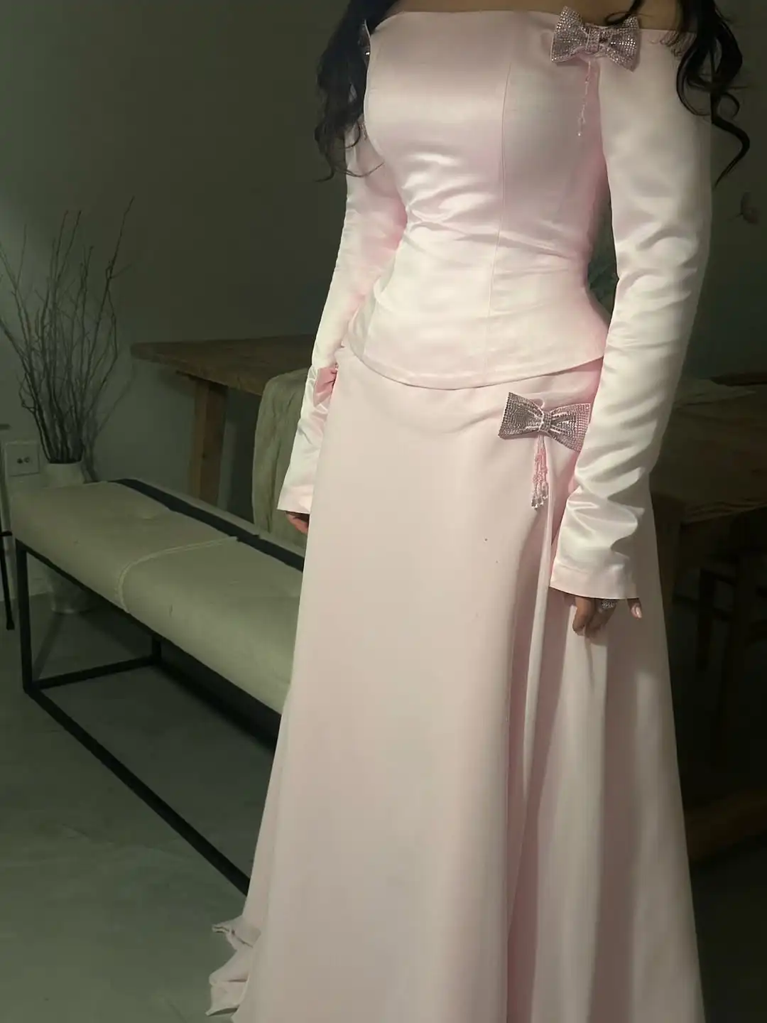 Elegant Mermaid Long Sleeves Prom Dresses Pleated Off The Shoulder Bow Floor Length Party Dresses Evening Dresses
Elegant Mermaid Long Sleeves Prom Dresses Pleated Off The Shoulder Bow Floor Length Party Dresses Evening Dresses