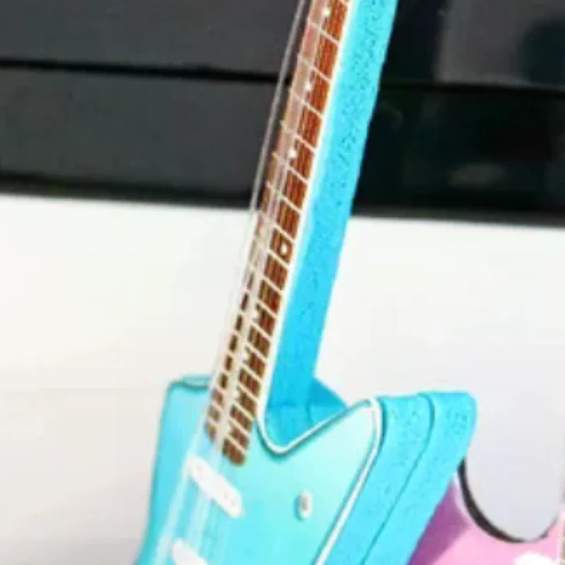 1/12 Dollhouse Guitar Toy Miniature Accessories Dollhouse Musical Instrument Model Home Decoration Accessories Children's Gifts
1/12 Dollhouse Guitar Toy Miniature Accessories Dollhouse Musical Instrument Model Home Decoration Accessories Children's Gifts