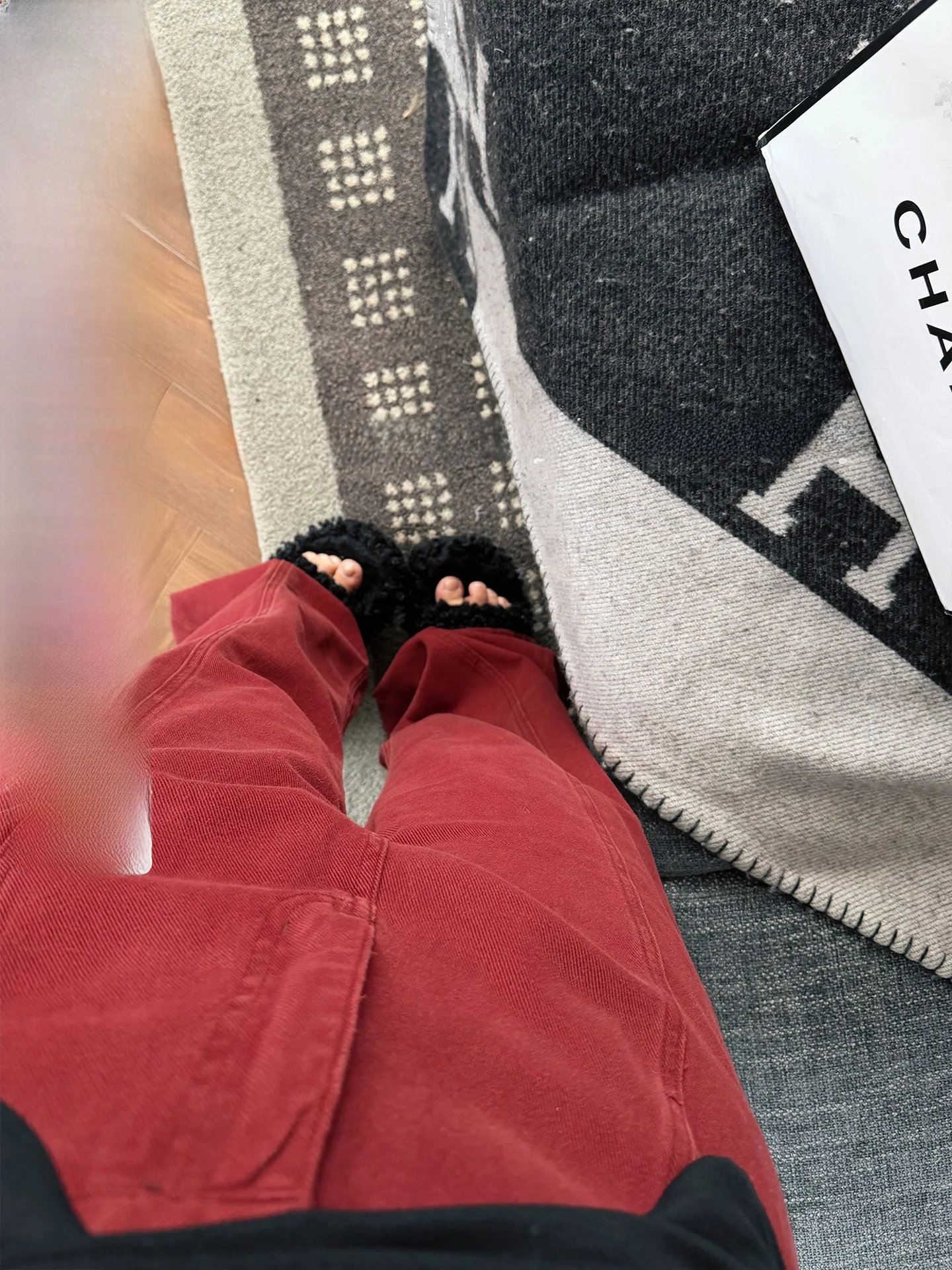 Специальная серия: Винтажные красные хлопковые джинсы с прямыми штанинами и высокой талией, широкие брюки, удобный крой для женщин, Новогодняя коллекция
Специальная серия: Винтажные красные хлопковые джинсы с прямыми штанинами и высокой талией, широкие брюки, удобный крой для женщин, Новогодняя коллекция