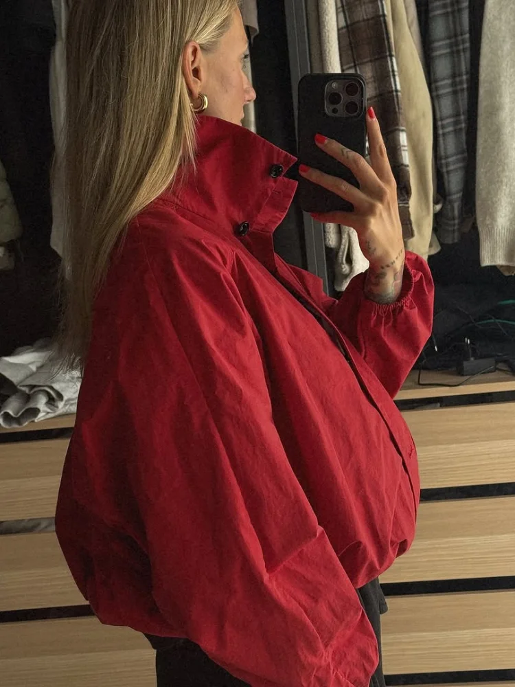Women Street Pleated Crop Jacket Casual Loose Lapel Fron Button Long Sleeve Outerwear Autumn Chic Female Coat Streetwear
Women Street Pleated Crop Jacket Casual Loose Lapel Fron Button Long Sleeve Outerwear Autumn Chic Female Coat Streetwear