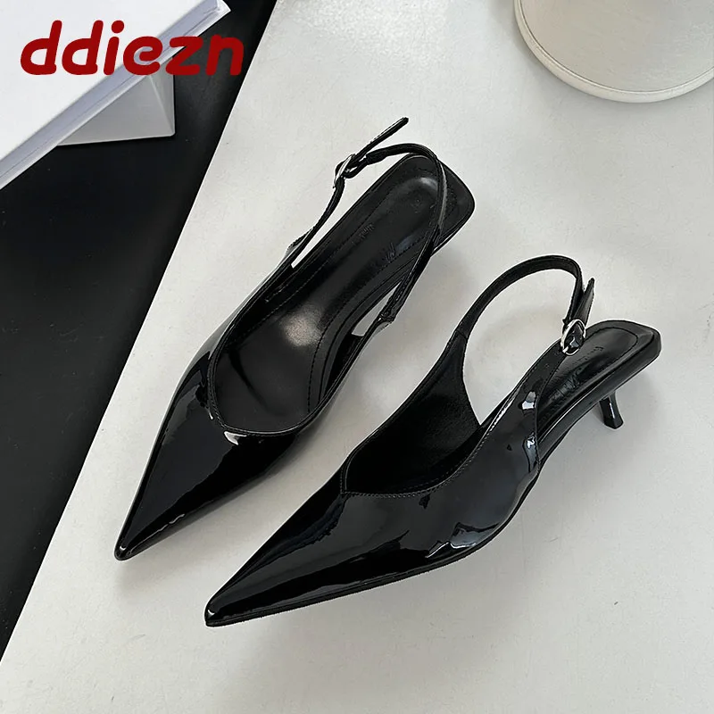 Fashion Pointed Toe Ladies Low Heel Pumps Shoes Female Buckle Strap Footwear Shallow Elegant Women Heeled Sandals Shoes
Fashion Pointed Toe Ladies Low Heel Pumps Shoes Female Buckle Strap Footwear Shallow Elegant Women Heeled Sandals Shoes