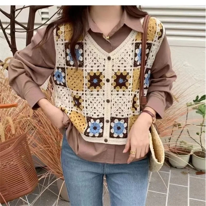 Vintage Knit Vest Women Single-breasted Cardigan Sleeveless Crop Top Hollow Out Waistcoat V-neck Embroidery Vests Clothing Trend
Vintage Knit Vest Women Single-breasted Cardigan Sleeveless Crop Top Hollow Out Waistcoat V-neck Embroidery Vests Clothing Trend