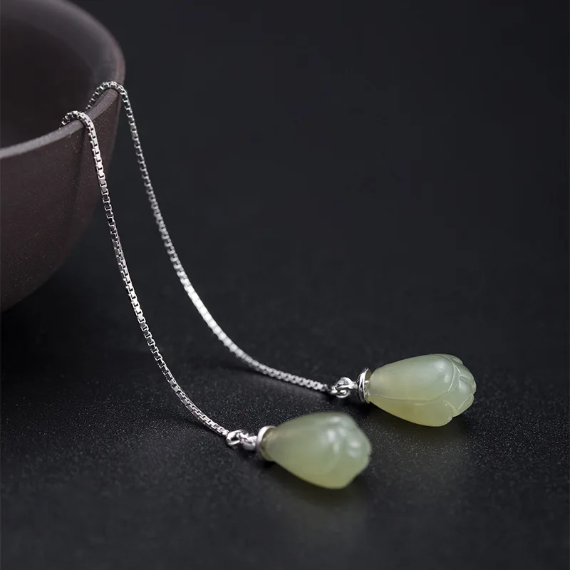 Retro Natural Green Hetian Jade Ear Thread, Minimalist Light Green Long Ear Hook, Exquisite S925 Silver Jewelry
Retro Natural Green Hetian Jade Ear Thread, Minimalist Light Green Long Ear Hook, Exquisite S925 Silver Jewelry