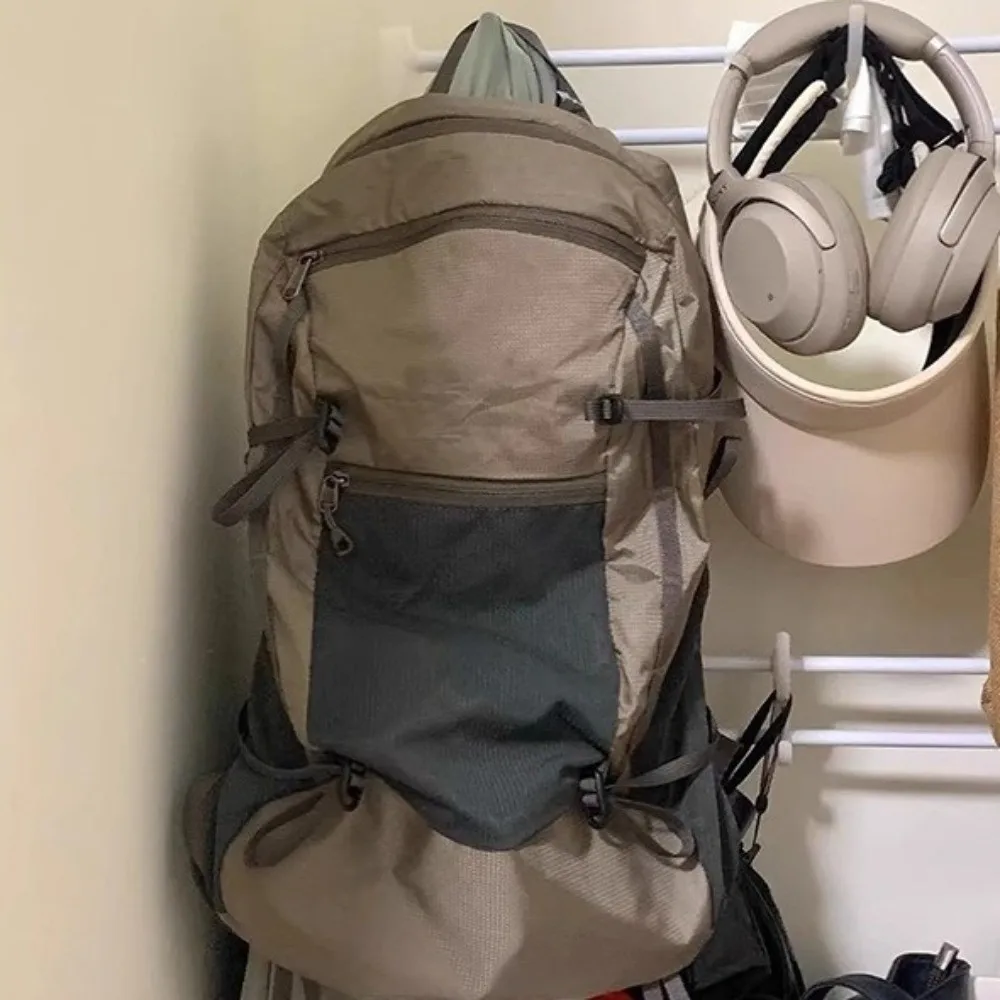 High Quality Ultra-Light Travel Backpack Large Capacity Multifunctional Hiking Backpack Foldable Shoulder Bag Outdoor Touring
High Quality Ultra-Light Travel Backpack Large Capacity Multifunctional Hiking Backpack Foldable Shoulder Bag Outdoor Touring