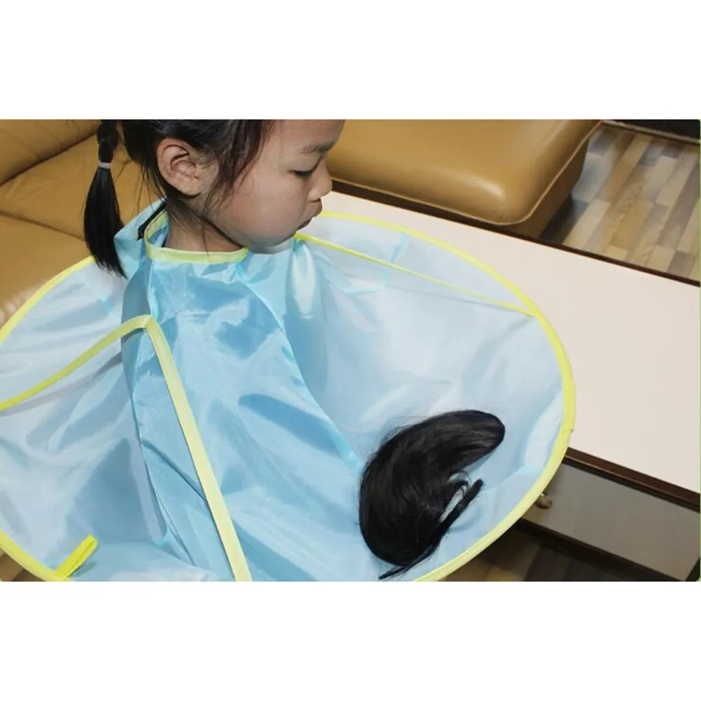 Детский парикмахерский пеньюар-накидка синий однотонный складной с застежкой на шее для домашней стрижки и салона красоты
Детский парикмахерский пеньюар-накидка синий однотонный складной с застежкой на шее для домашней стрижки и салона красоты