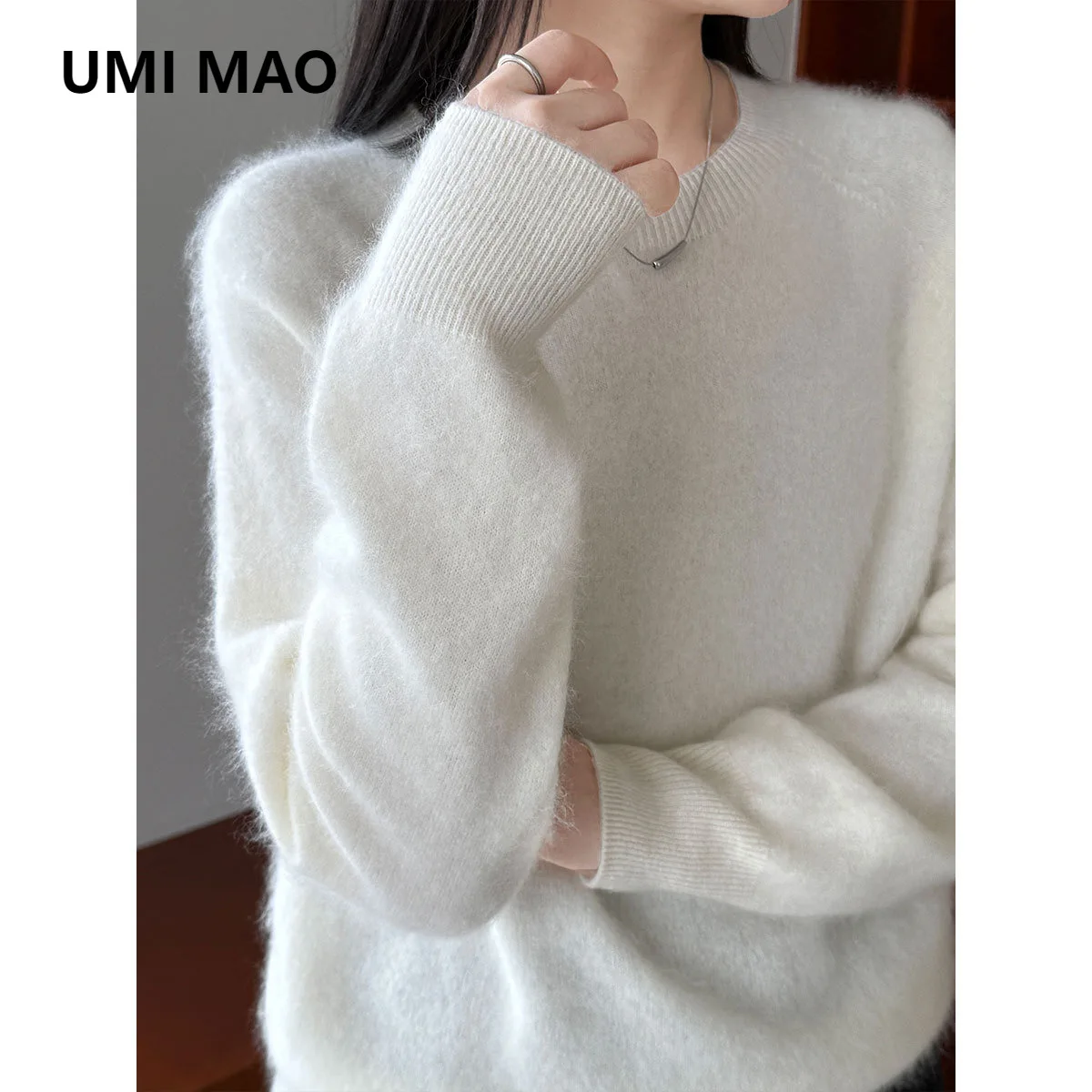 UMI MAO Fashion Tops Soft Fluffy Round Neck Solid Color Wool Sweater Women Winter New Casual Lazy Top
UMI MAO Fashion Tops Soft Fluffy Round Neck Solid Color Wool Sweater Women Winter New Casual Lazy Top