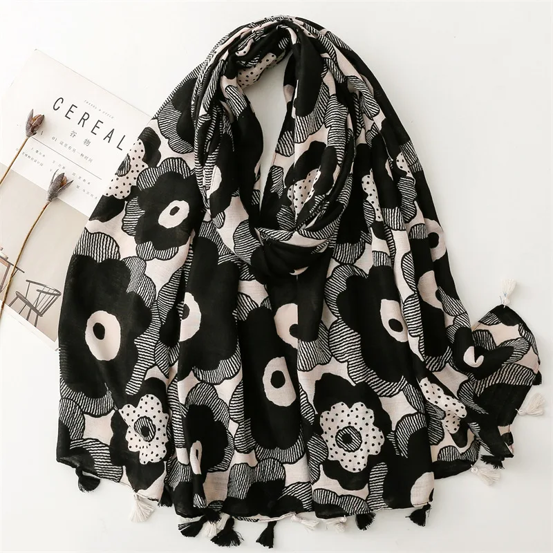 Winter Fashion Brand Poppy Floral Tassel Viscose Shawl Scarf Ladies Soft Pashmina Hijabs and Wraps Foulard Muslim Sjaal 180*90Cm
Winter Fashion Brand Poppy Floral Tassel Viscose Shawl Scarf Ladies Soft Pashmina Hijabs and Wraps Foulard Muslim Sjaal 180*90Cm