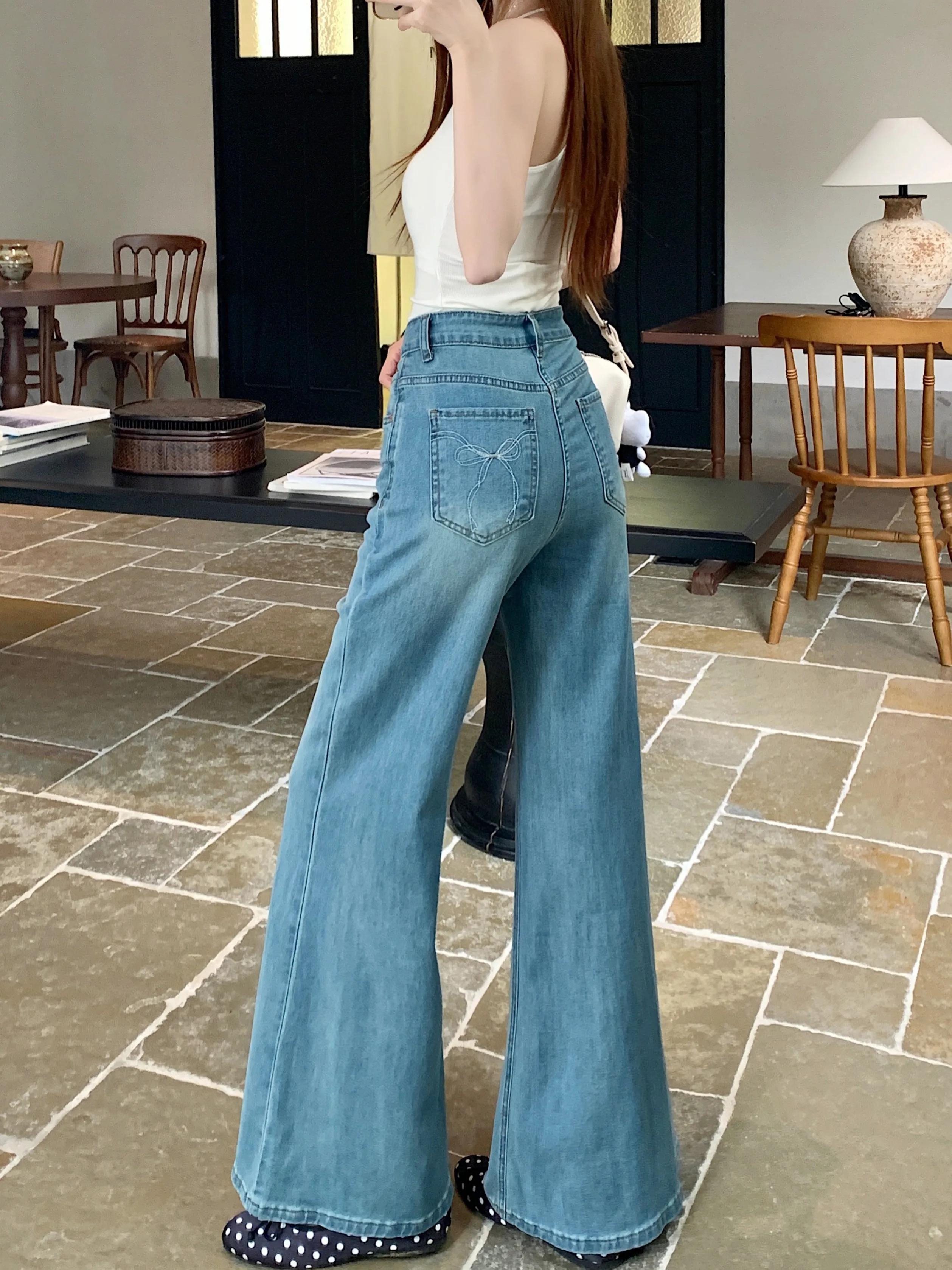 American Style High Waist Bell Bottom Jeans Embroidered Knot Summer Slimming Wide Leg Loose Long Pants for Women
American Style High Waist Bell Bottom Jeans Embroidered Knot Summer Slimming Wide Leg Loose Long Pants for Women