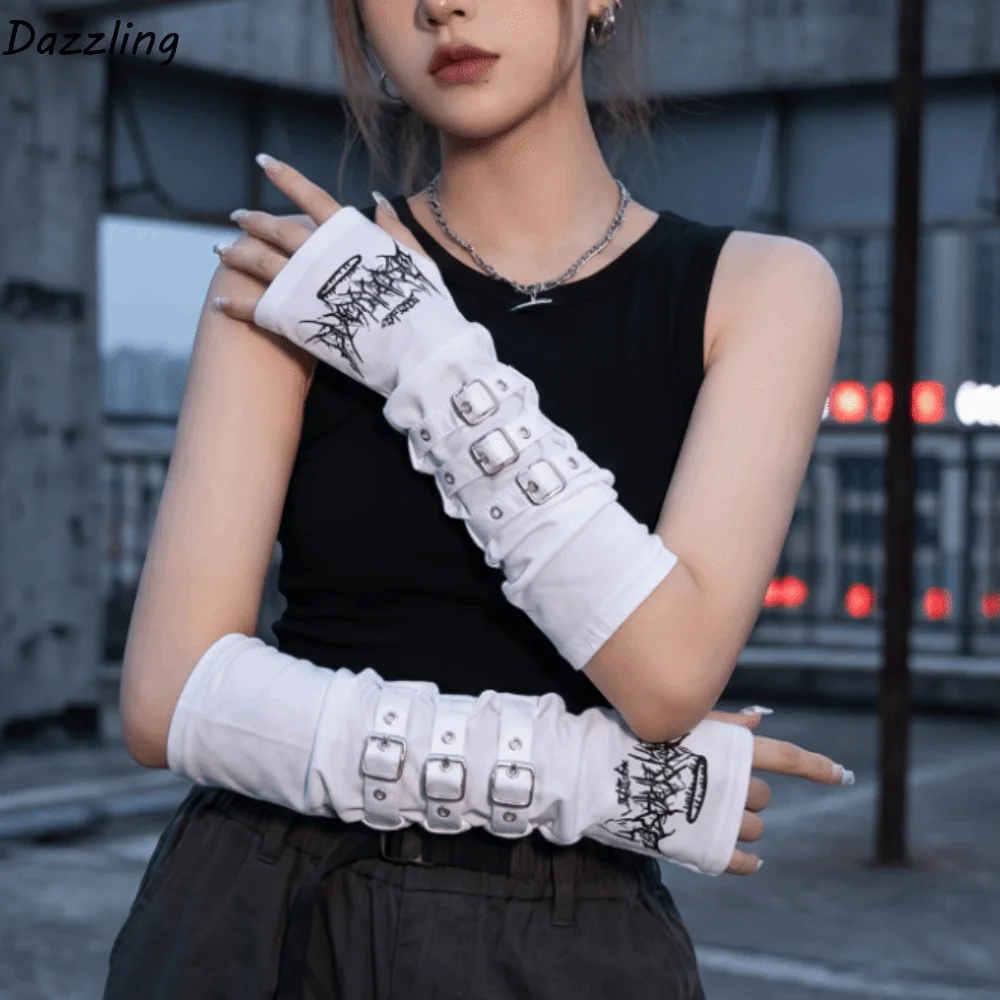 Polyester Subculture Style Arm Sleeves Embroidered Design Metal Buckle Half Finger Arm Warmers Black Color
Polyester Subculture Style Arm Sleeves Embroidered Design Metal Buckle Half Finger Arm Warmers Black Color