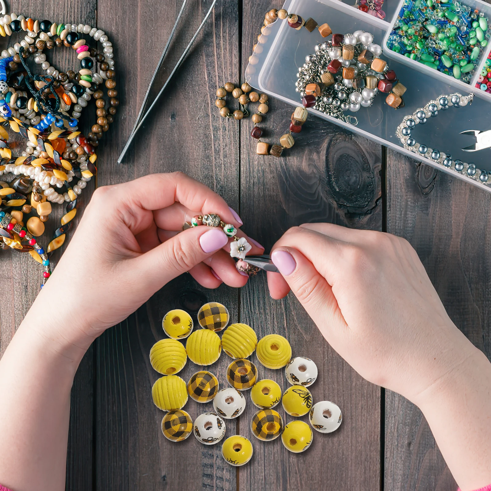 120 Pcs Children's DIY Wood Bead Jewelry Beads Handmade Painted Wooden Round Loose
120 Pcs Children's DIY Wood Bead Jewelry Beads Handmade Painted Wooden Round Loose