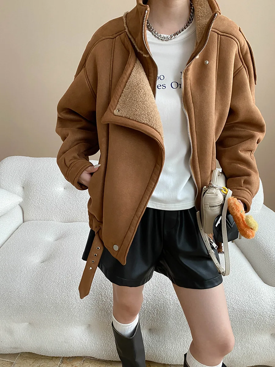 Women's casual solid color motorcycle stand collar suede imitation fur one-piece warm jacket
Women's casual solid color motorcycle stand collar suede imitation fur one-piece warm jacket