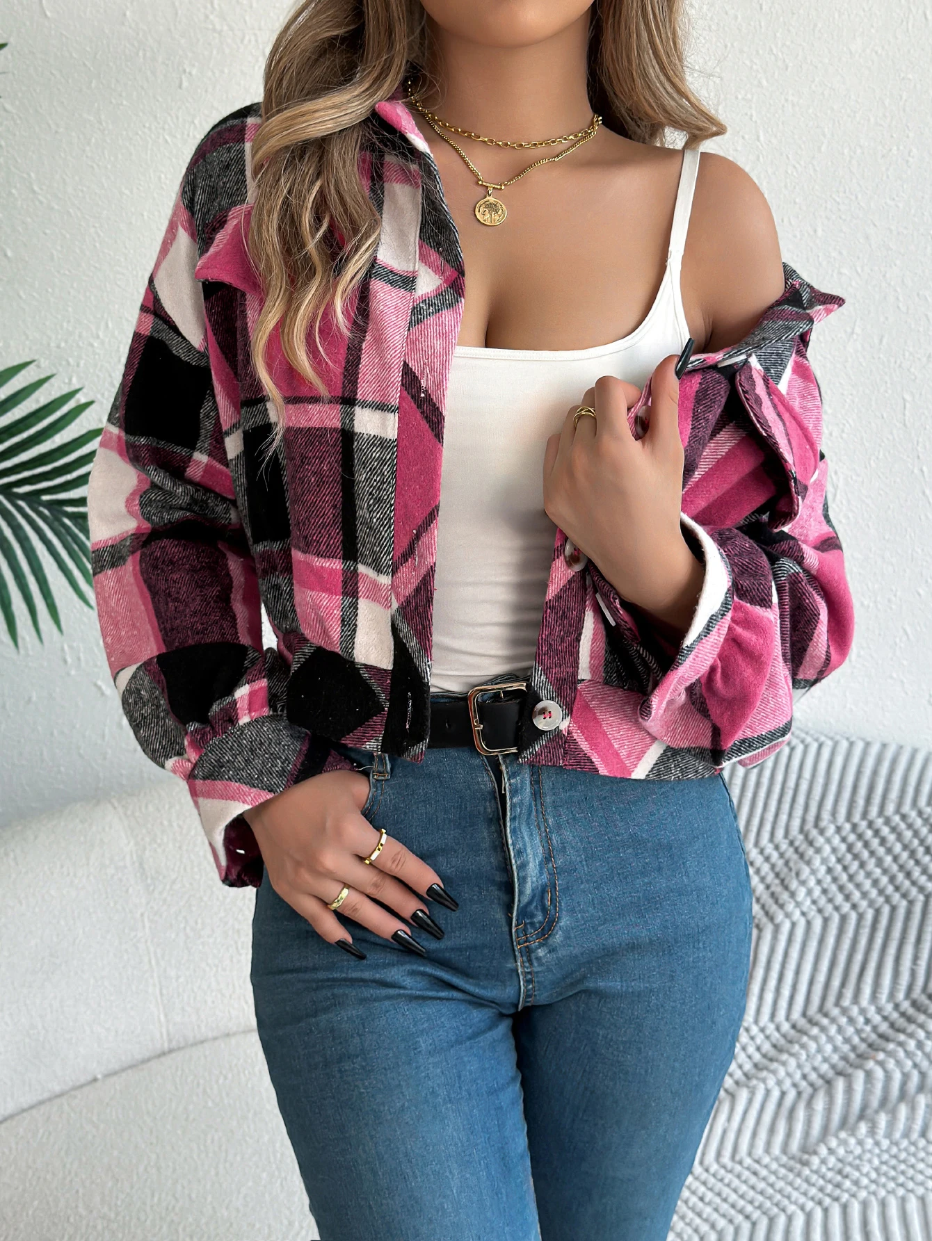 2025 Autumn Winter Plaid Fake Pocket Women Retro Button Short Coat Long Sleeved Woolen Jacket Cardigan Open Front Blouses
2025 Autumn Winter Plaid Fake Pocket Women Retro Button Short Coat Long Sleeved Woolen Jacket Cardigan Open Front Blouses