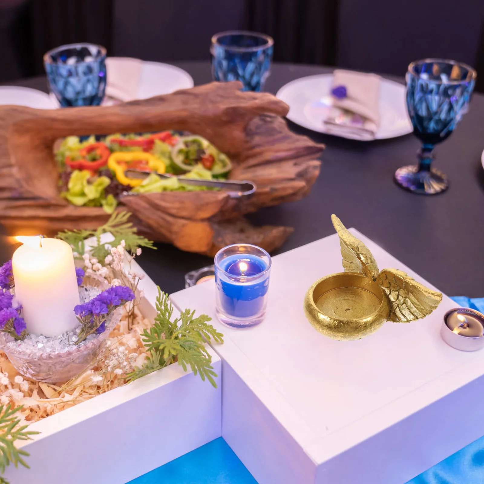 Vintage Resin Angel Wing Desktop Holder Round Base Decorative Stand Aromatherapy Holder for Household
Vintage Resin Angel Wing Desktop Holder Round Base Decorative Stand Aromatherapy Holder for Household