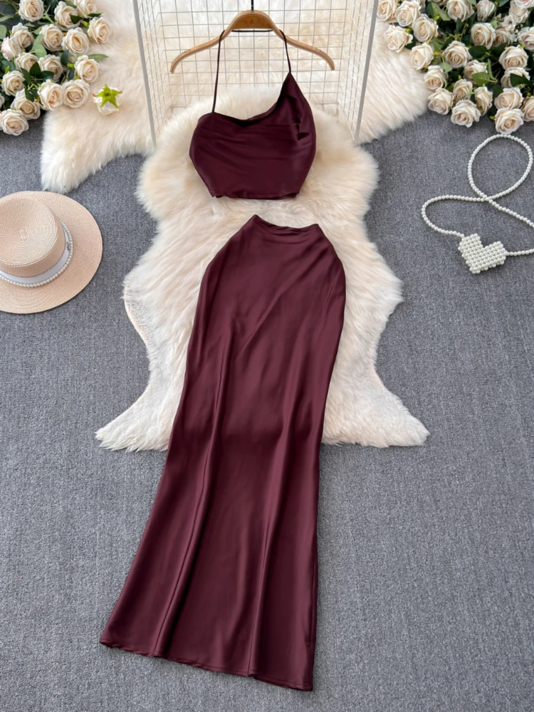 Foamlina Hot 2 Pieces Set for Women Fashion Summer Sexy Halter Neck Sleeveless Crop Top and High Elastic Waist Long Skirt Suits
Foamlina Hot 2 Pieces Set for Women Fashion Summer Sexy Halter Neck Sleeveless Crop Top and High Elastic Waist Long Skirt Suits