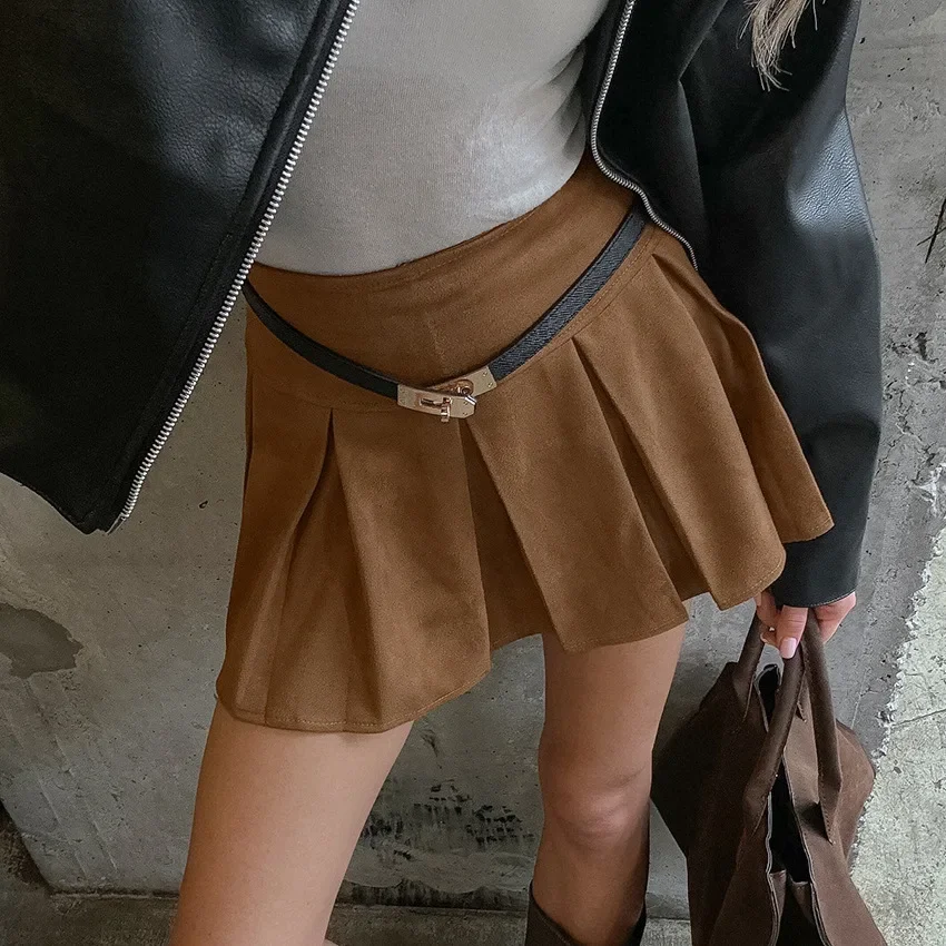 Brown Plaid Pleated Mini Skirt High Waist A-Line Vintage Preppy Style Y2K Tartan Skirt for Women 2025 Casual Outfit
Brown Plaid Pleated Mini Skirt High Waist A-Line Vintage Preppy Style Y2K Tartan Skirt for Women 2025 Casual Outfit