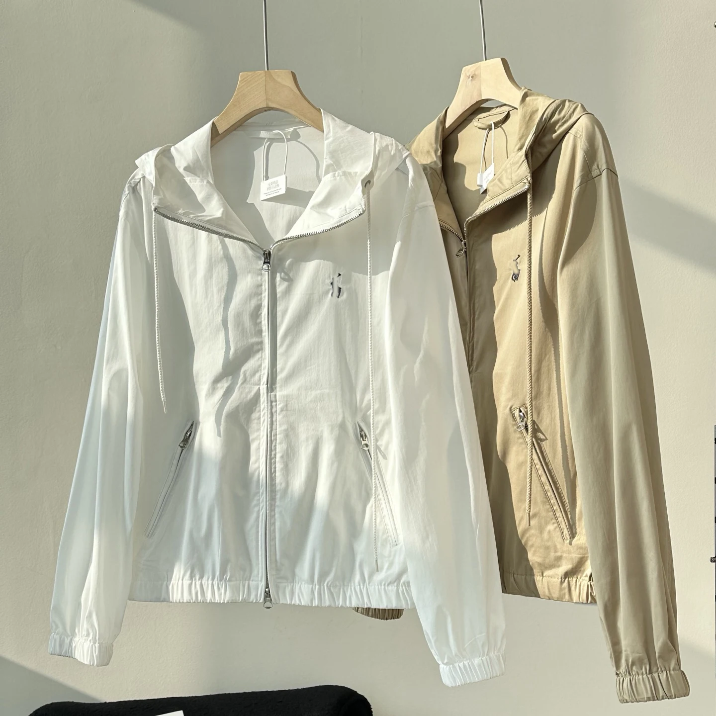 Rear Authentic Autumn 25 Embroidery Hooded Casual Cotton Jacket Outerwear Women's Short Coat Stylish Leisure Style
Rear Authentic Autumn 25 Embroidery Hooded Casual Cotton Jacket Outerwear Women's Short Coat Stylish Leisure Style