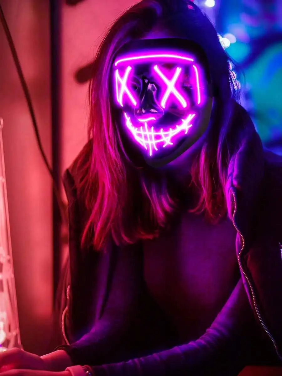 Neon LED Light Up Mask Glowing Rave Cosplay Cyberpunk Hacker Face Cover Party Festival Halloween Costume
Neon LED Light Up Mask Glowing Rave Cosplay Cyberpunk Hacker Face Cover Party Festival Halloween Costume