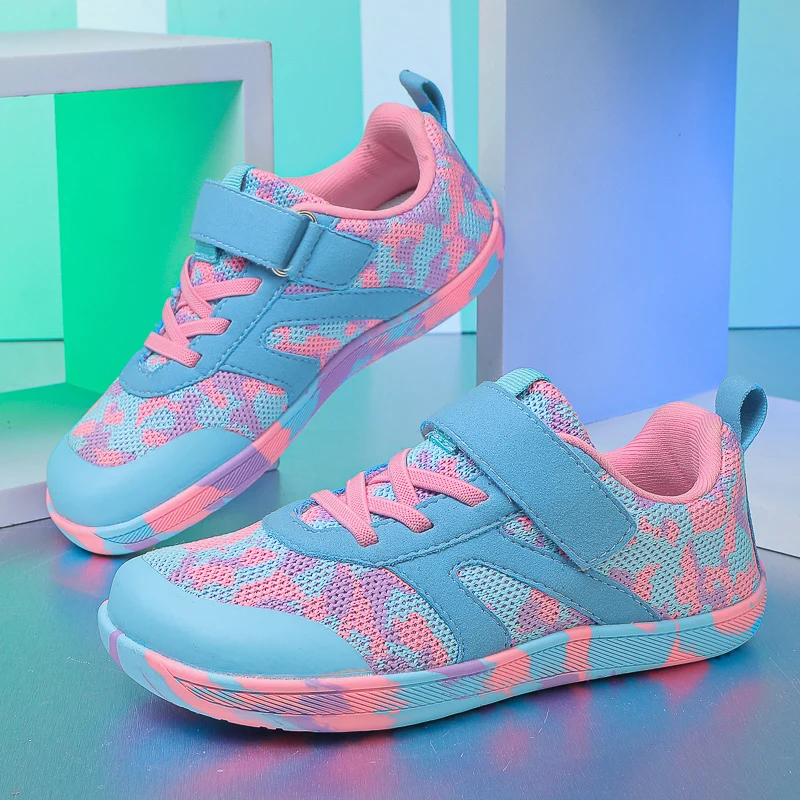 A pair of children's four-season mesh wide-toe sports shoes, wear-resistant outdoor running shoes, sizes 25-36,ST-Y2507
A pair of children's four-season mesh wide-toe sports shoes, wear-resistant outdoor running shoes, sizes 25-36,ST-Y2507