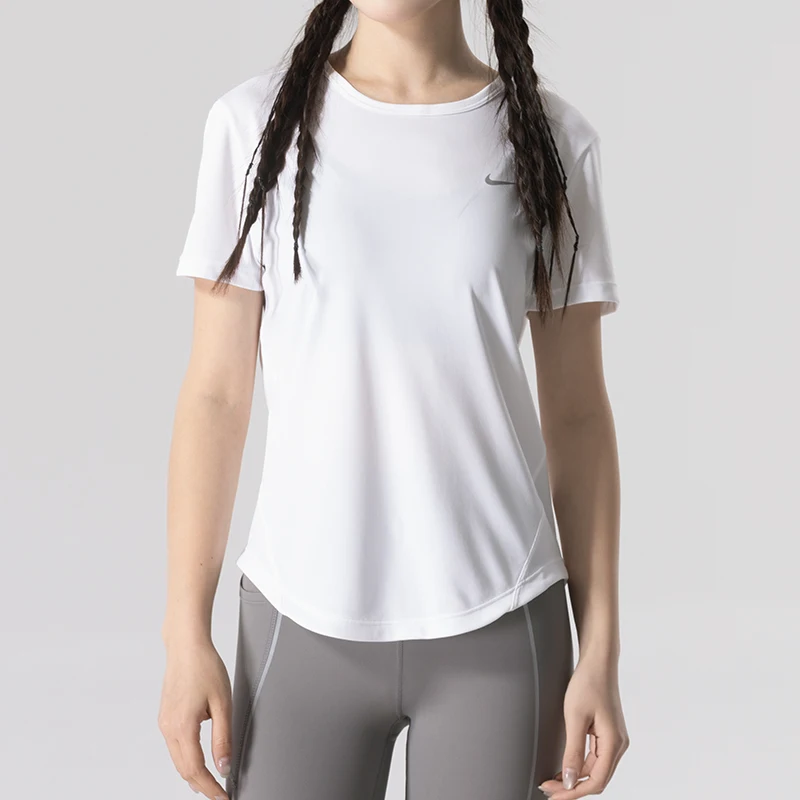 Nike Women's Sportswear Running Fitness Short-Sleeved T-Shirt Breathable Quick-Drying Training Round-Neck Top Hq0649-100
Nike Women's Sportswear Running Fitness Short-Sleeved T-Shirt Breathable Quick-Drying Training Round-Neck Top Hq0649-100