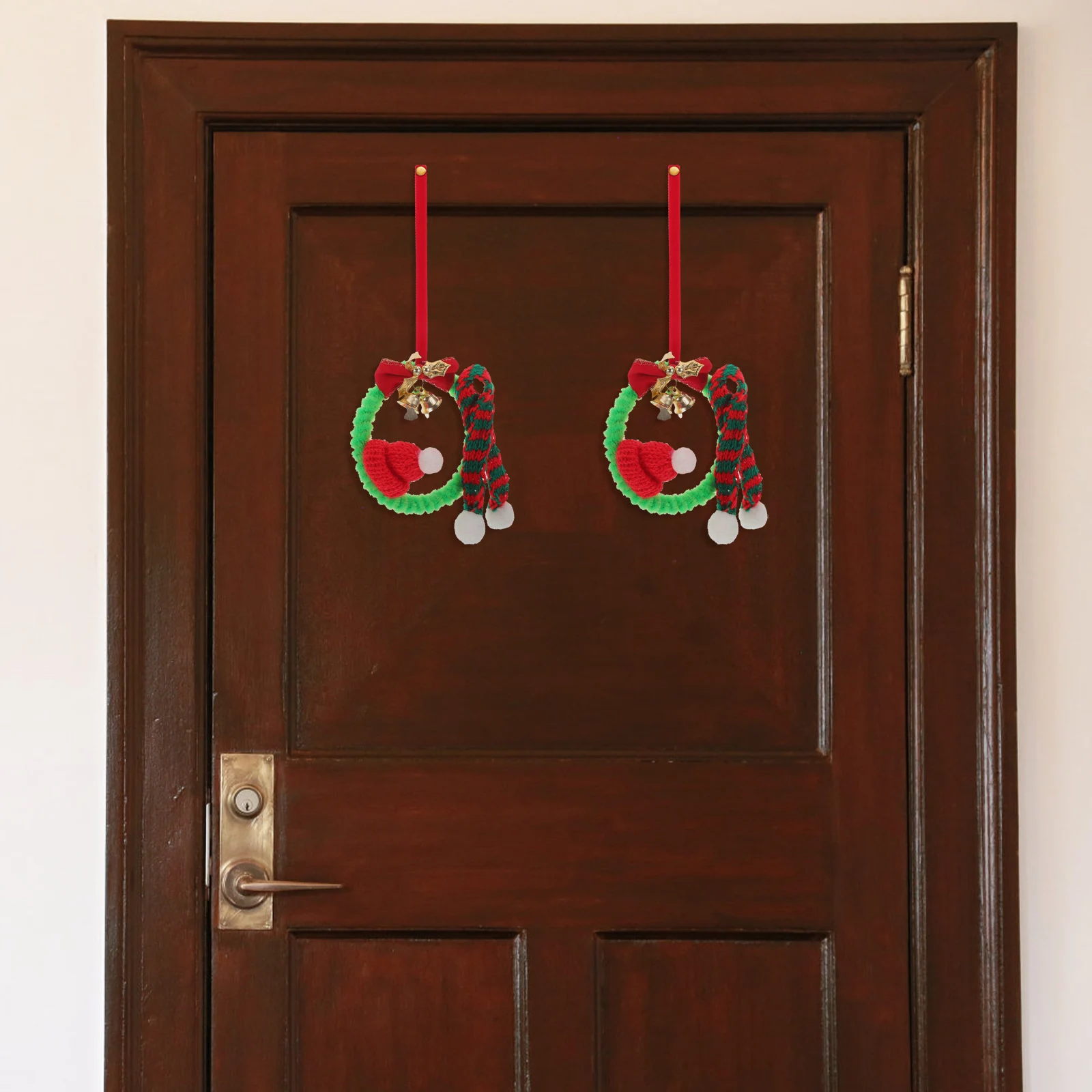 4Pcs Christmas Mini Wreaths Small Artificial Green Cabinet Door Window Holiday Seasonal Indoor Decor Small Wreath
4Pcs Christmas Mini Wreaths Small Artificial Green Cabinet Door Window Holiday Seasonal Indoor Decor Small Wreath