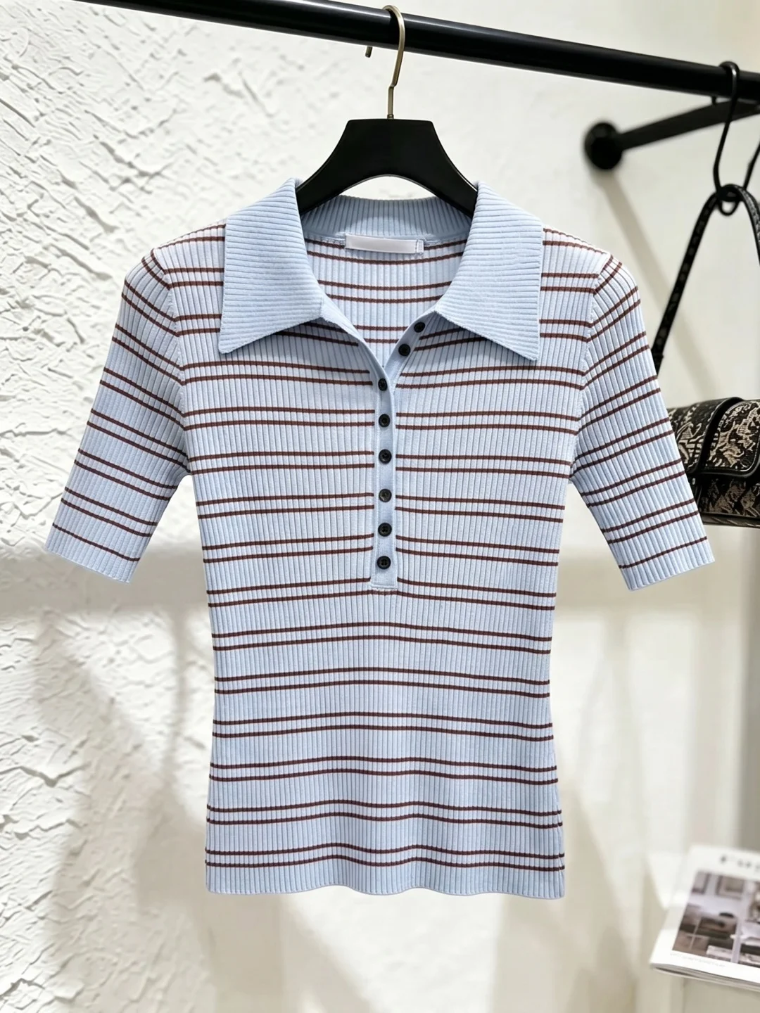 Fashionable Slim Fit Striped Knitwear Shirt Turn-down Collar Short Sleeve Elegant Top Commute Style Breathable Women's Summer
Fashionable Slim Fit Striped Knitwear Shirt Turn-down Collar Short Sleeve Elegant Top Commute Style Breathable Women's Summer