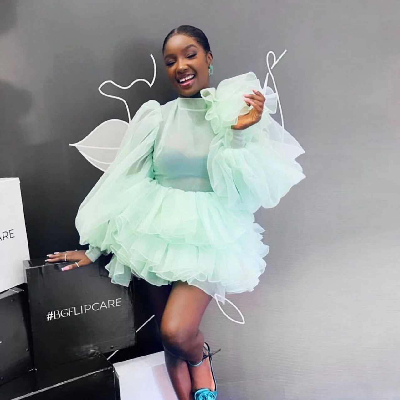 Sweety Mint Green Puff Short Women Dresses To Birthday Party High Collar Puff Sleeves Mini Dress With A Voluminous Mesh
Sweety Mint Green Puff Short Women Dresses To Birthday Party High Collar Puff Sleeves Mini Dress With A Voluminous Mesh