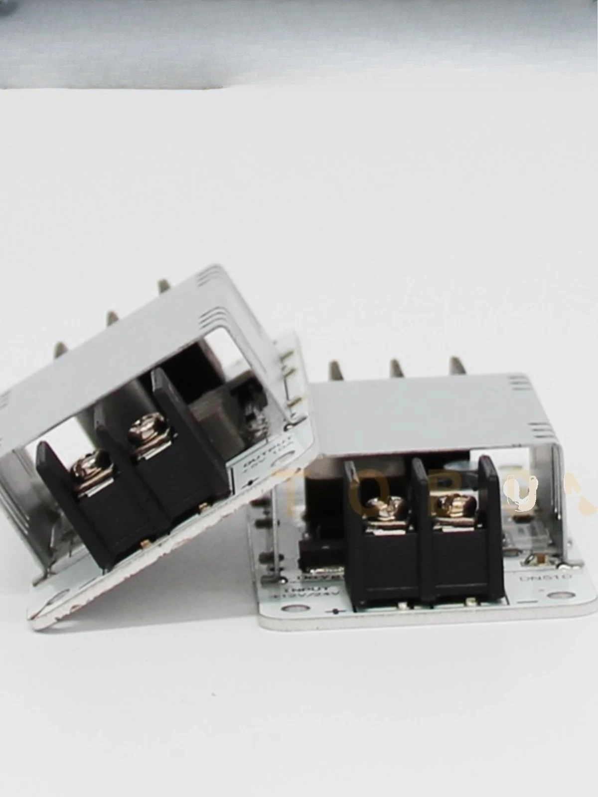 24V to 12V 10A DC power supply step-down converter 24V to 12V car DC power module ultra-thin
24V to 12V 10A DC power supply step-down converter 24V to 12V car DC power module ultra-thin