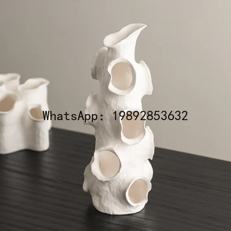 i5.15 wabi-sabi hollow classic perforated ceramic vase minimalist dried flower ware living room French ornament
i5.15 wabi-sabi hollow classic perforated ceramic vase minimalist dried flower ware living room French ornament