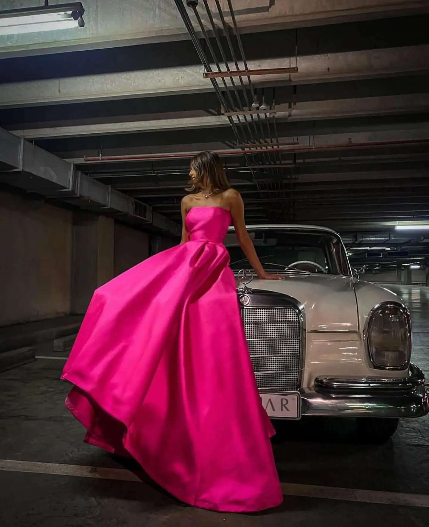 Customized Exquisite Pink Satin Evening Dresses Temperament Draped Strapless Bridal Party High Quality Court Train Party Dress
Customized Exquisite Pink Satin Evening Dresses Temperament Draped Strapless Bridal Party High Quality Court Train Party Dress