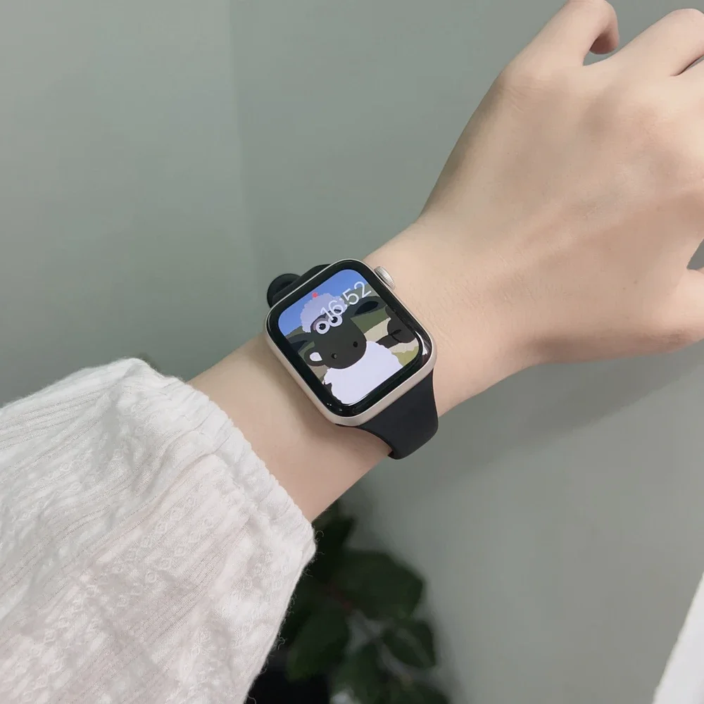 Excellent Silicone Strap For Apple Watch band women Series Ultra 10/8/7 38mm 40mm 41mm 42mm 44mm 45mm 46mm 49mm
Excellent Silicone Strap For Apple Watch band women Series Ultra 10/8/7 38mm 40mm 41mm 42mm 44mm 45mm 46mm 49mm