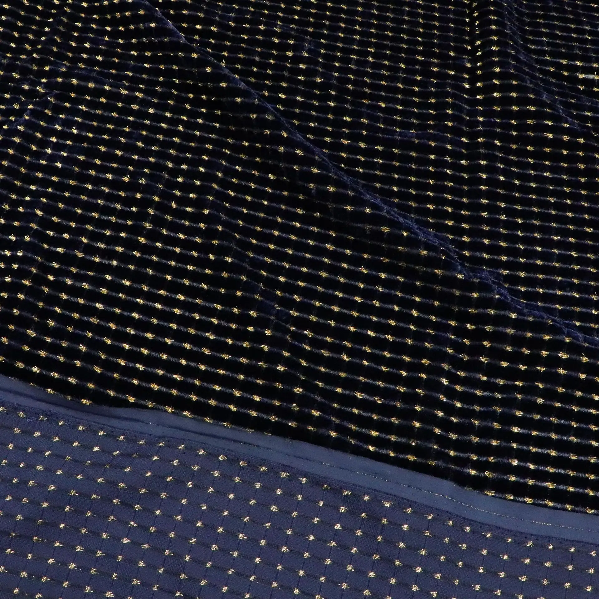 Woven silk velvet, brocade velvet, dotted velvet, brocade sticky velvet, burnt out fabric, haute couture dress and cheongsam
Woven silk velvet, brocade velvet, dotted velvet, brocade sticky velvet, burnt out fabric, haute couture dress and cheongsam
