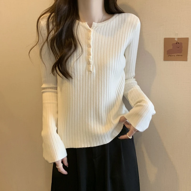 plus Size Knitted Sweater Women's Spring Autumn Soft Style Slimming Base Layer Top V-Neck Long Sleeve Loose Fit Korean Style
plus Size Knitted Sweater Women's Spring Autumn Soft Style Slimming Base Layer Top V-Neck Long Sleeve Loose Fit Korean Style